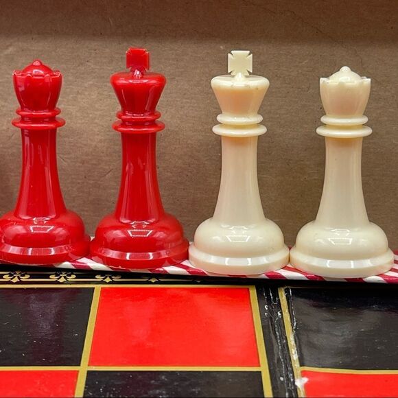 Vintage Chess Dominoes Checkers Three Game Kit by The Embossing Company Albany - Picture 9 of 16